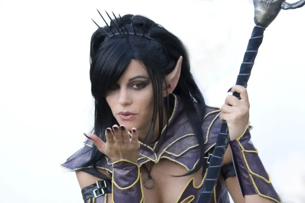 Dark Elf Sorceress Cosplay (from Warhammer online)