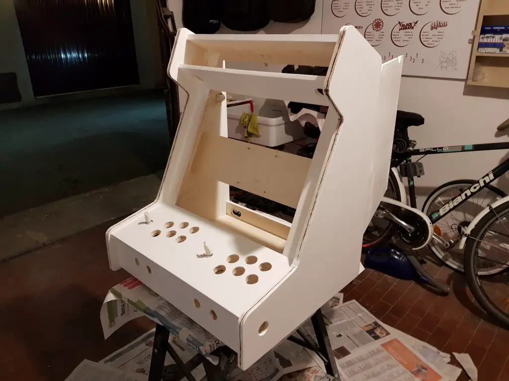 Arcade Bartop with Raspberry Pi & RetroPie DIY tutorial (with pictures) - Part 4 of 6 - Painting and T-Molding